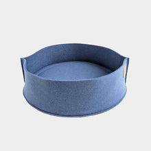 Load image into Gallery viewer, Warm cat nest - multiple colors and sizes