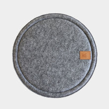 Load image into Gallery viewer, Cat nest with a pillow